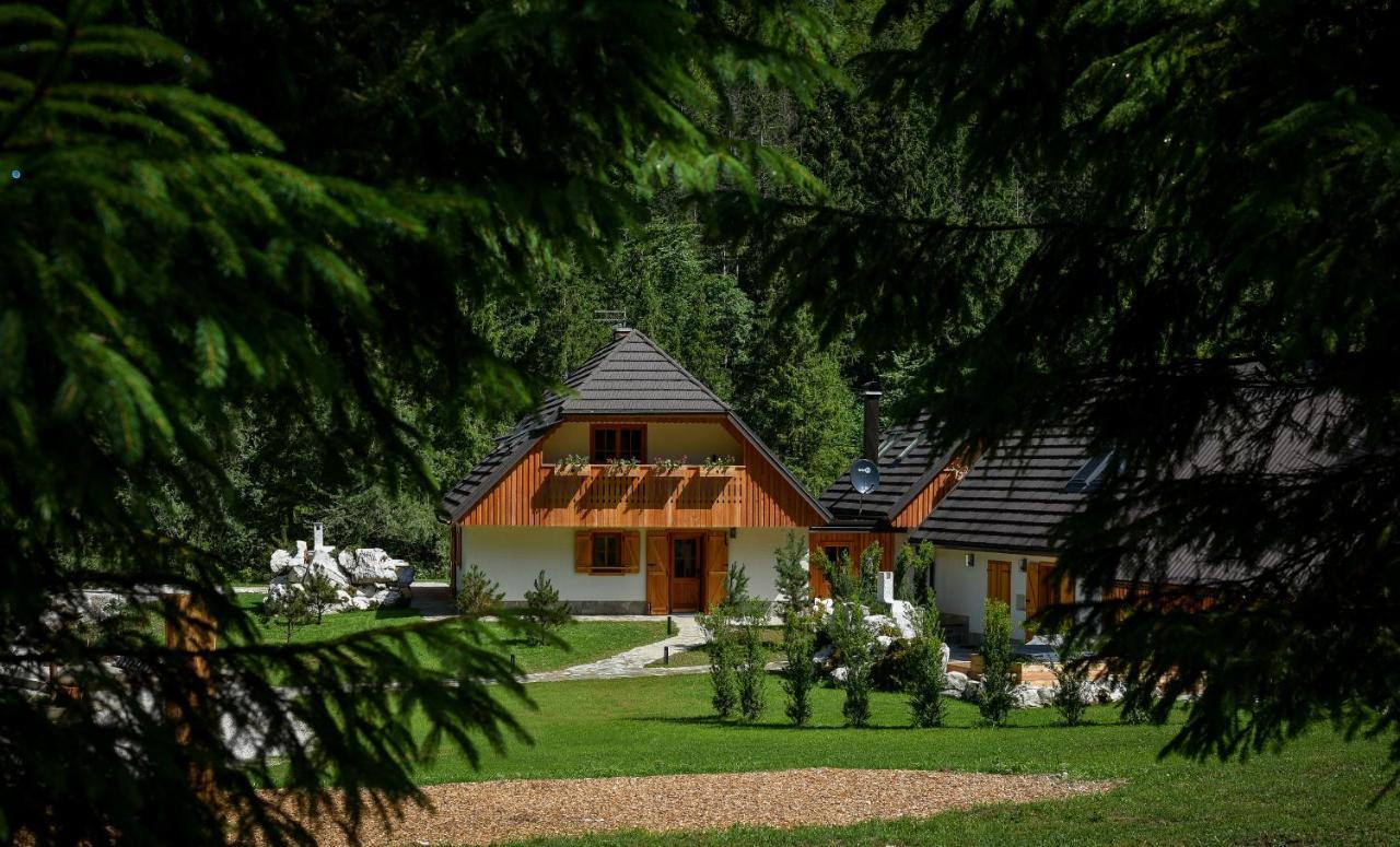 Julian Village Lepena Soča エクステリア 写真